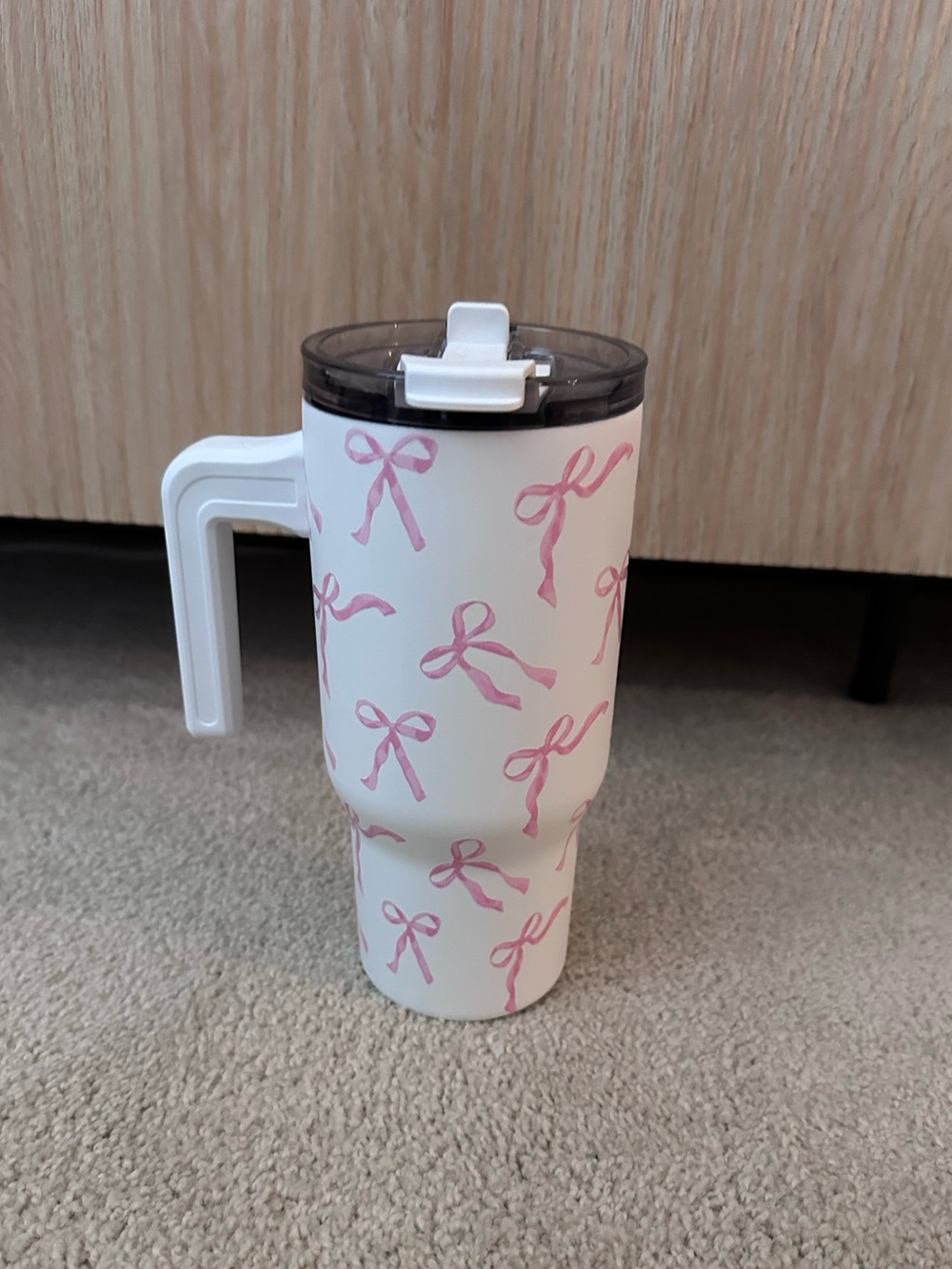 Hydrapeak White Travel Tumbler with Pink Bow Print